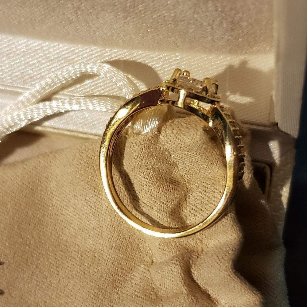 Ashlyn Avenue yellow gold 18k plated size 8 - Picture 7 of 8